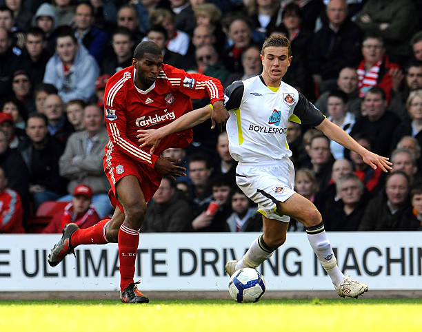 显得十分合 显得十分合