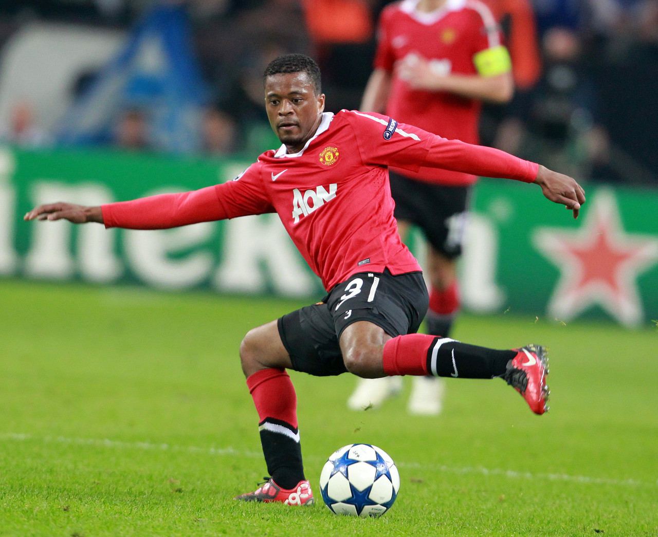 更是在转会 更是在转会